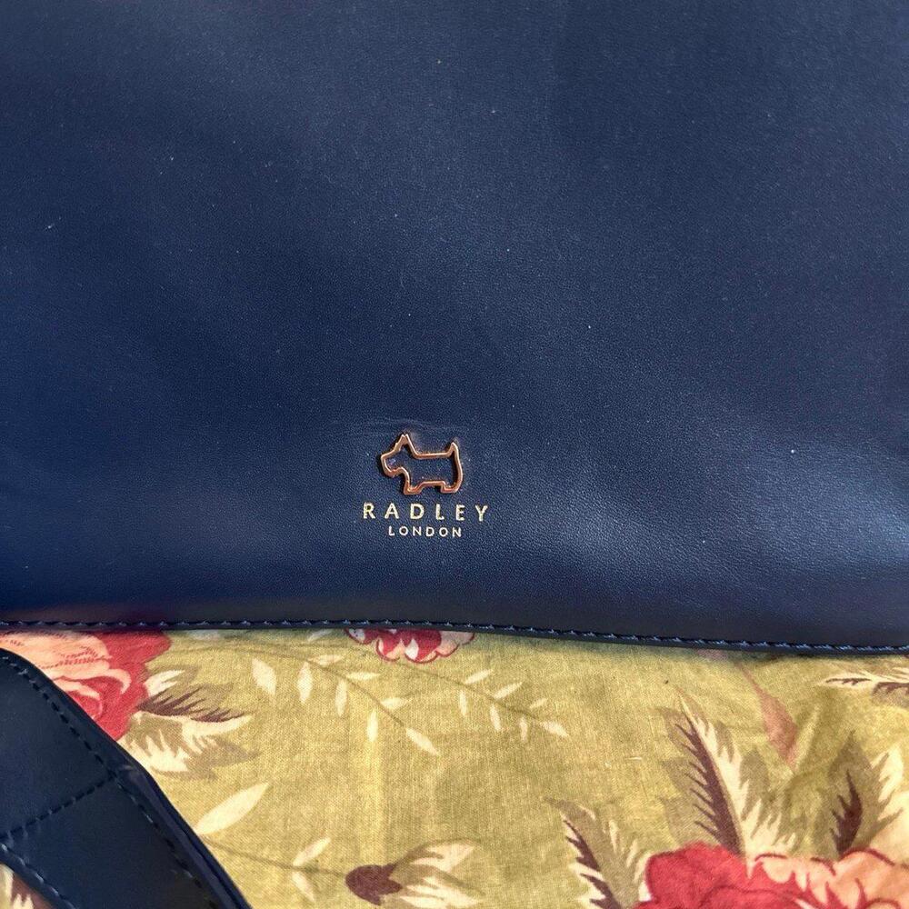 Radley London Women Navy Blue Solid Leather Crossbody Purse Gold Hardware Zip - Picture 2 of 6